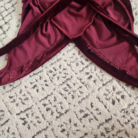 Victoria's Secret Gold Label Red Wine Velvet Slip Dress Asymetrical Raw Hem S/M - Picture 9 of 11